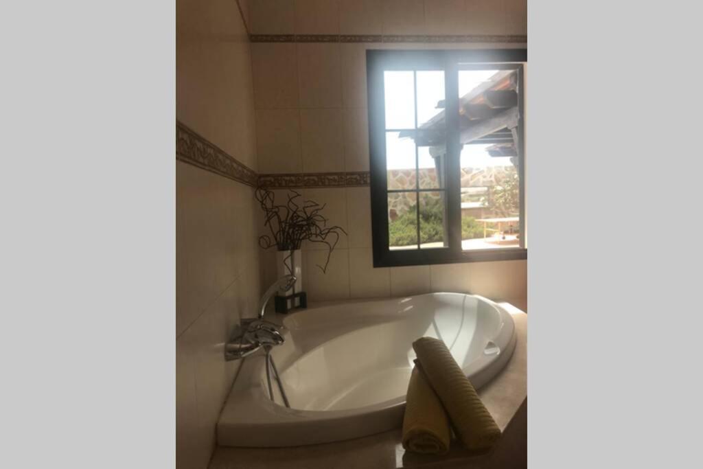 Villa Petronila Tias, Lanzarote Conil エクステリア 写真